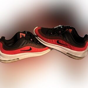 Nike Air Max “Axis” 👟